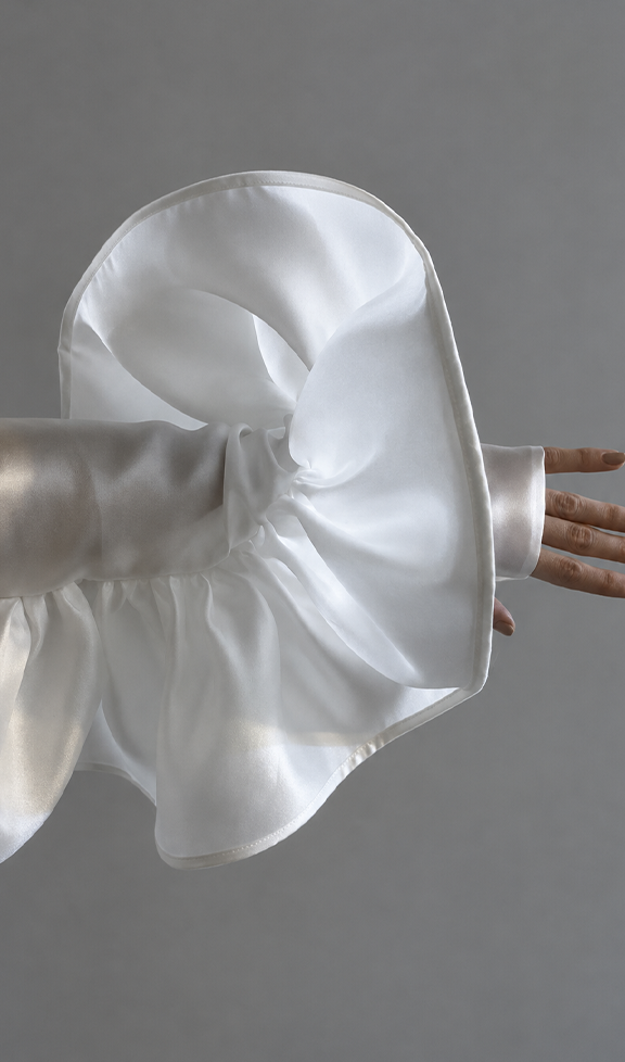 B.002  CEREN SATIN CUFF  | Bespoke Archive